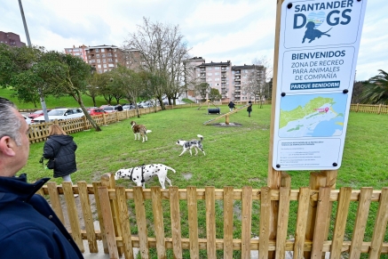 Santander cuenta con un nuevo espacio canino en el parque Benidorm