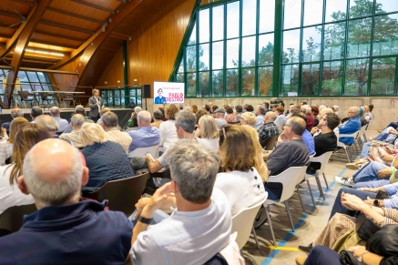 Pablo Diestro cierra campaña en Torrelavega ante más de 200 asistentes con un mensaje claro: “El domingo no elegimos solo un nombre. Elegimos si salimos a ganar”