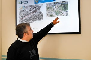 Tres empresas optan a ejecutar las obras del nuevo carril bici de la S-20, que destruirá más de 100 plazas de aparcamiento de manera innecesaria